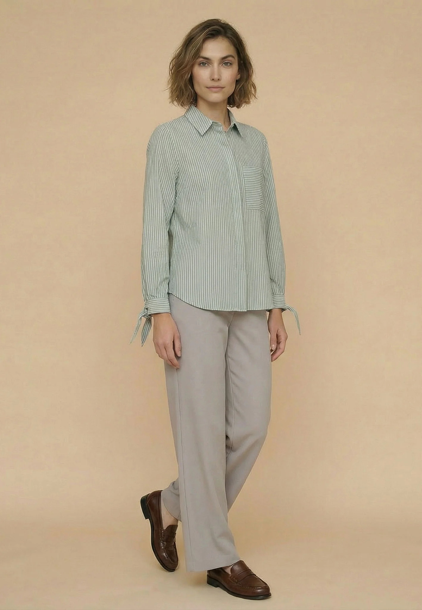 Bluse aus Baumwoll-Lyocell mit Streifenmuster und Brusttasche - Image 10