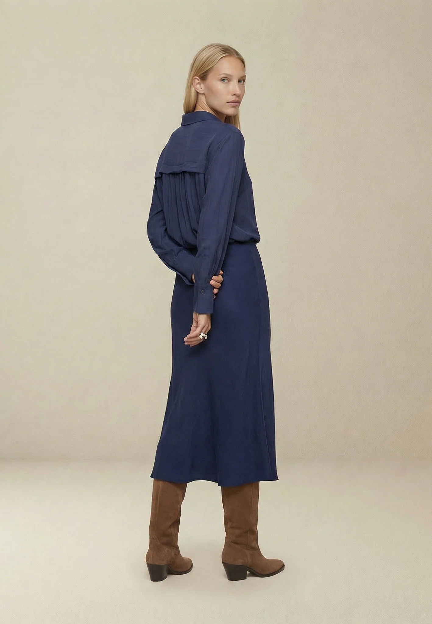 Bluse aus Lyocell-Viskose-Mix mit klassischem Hemdkragen - Image 3