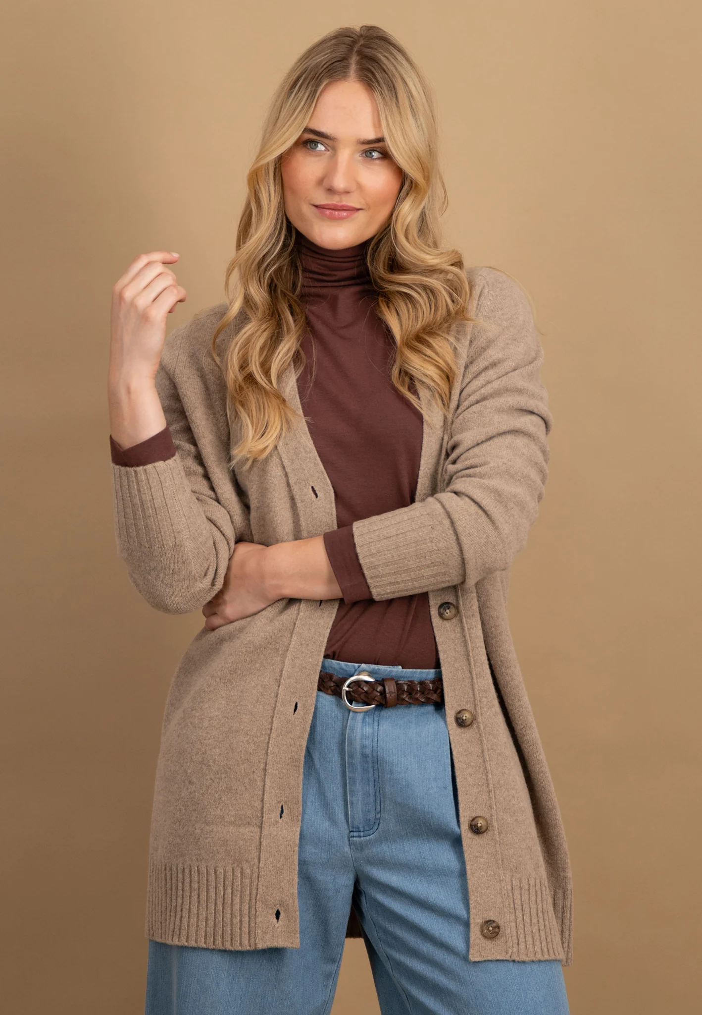 Cardigan aus Merinowolle mit Knopfleiste und V-Ausschnitt