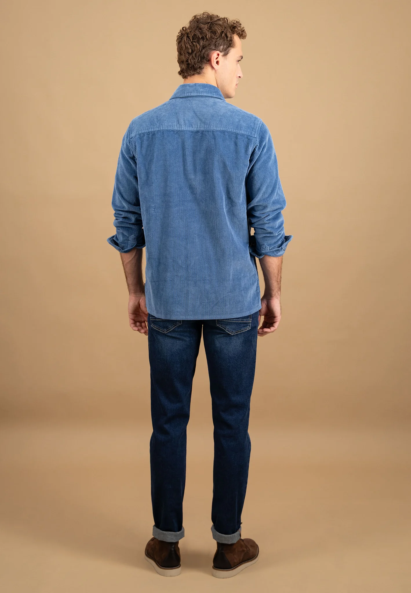 Cord-Overshirt aus Baumwolle mit Brusttaschen und Knopfleiste - Image 21