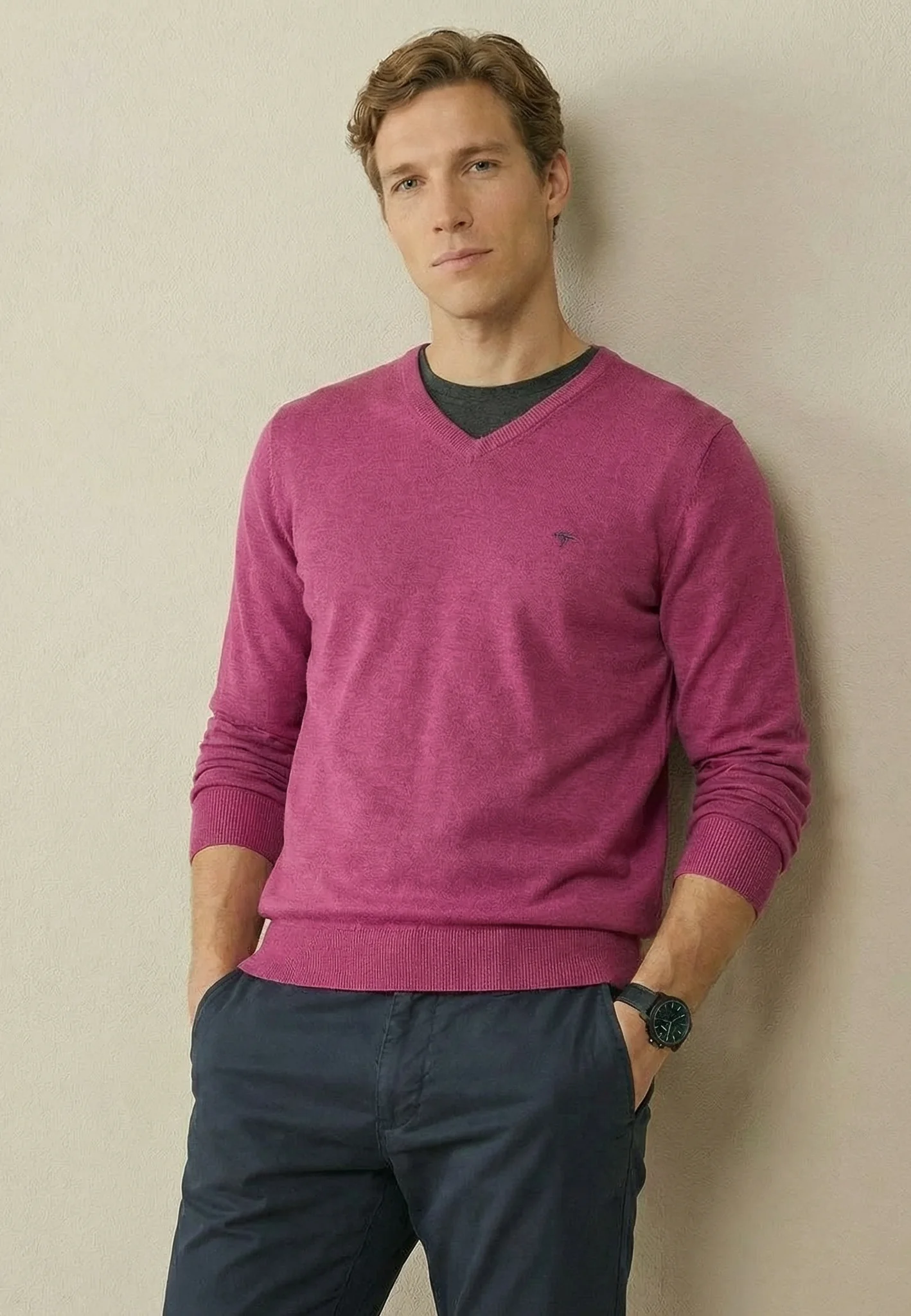 Feinstrickpullover aus reiner Baumwolle mit V-Ausschnitt - Image 26
