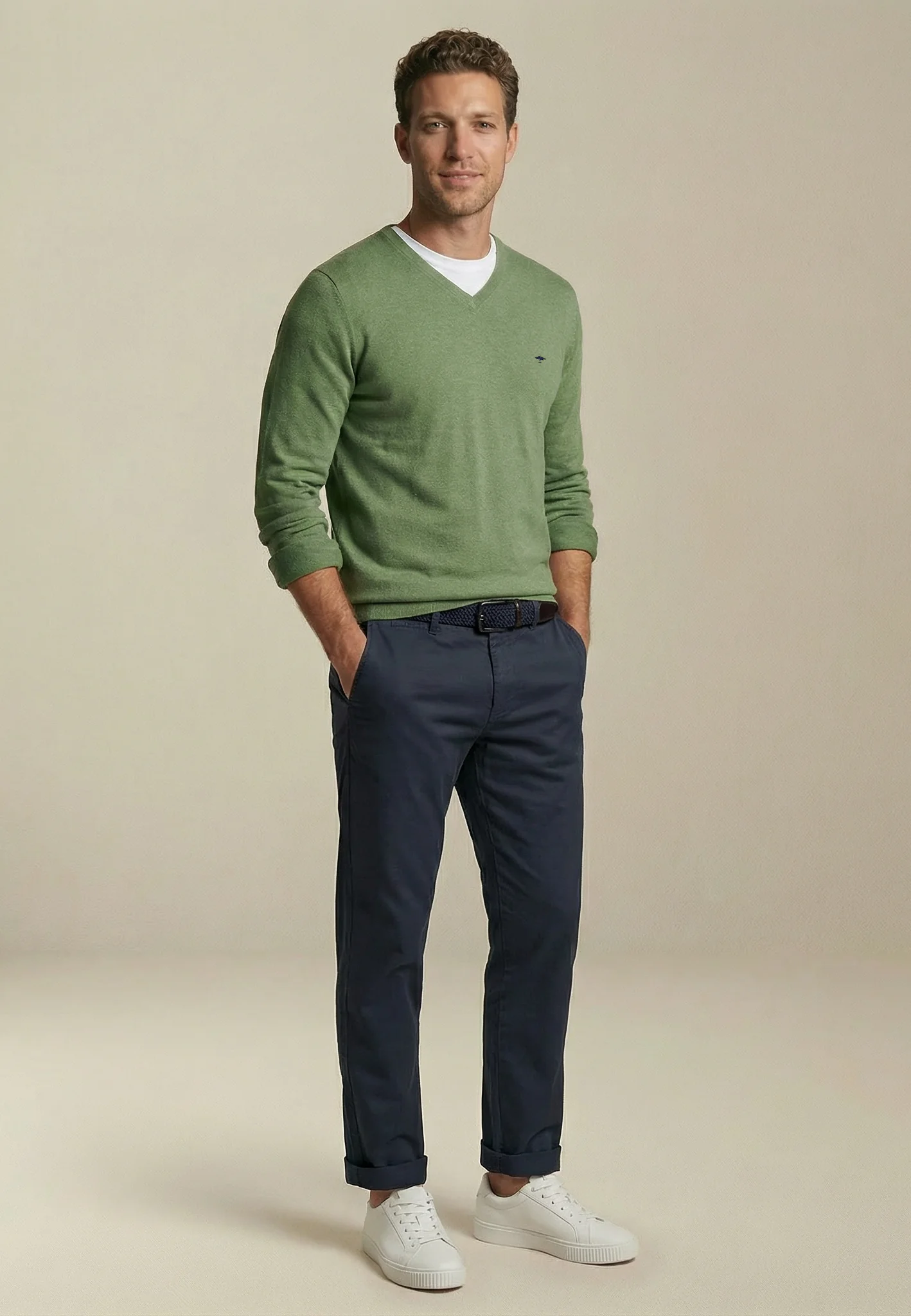 Feinstrickpullover aus reiner Baumwolle mit V-Ausschnitt - Image 67