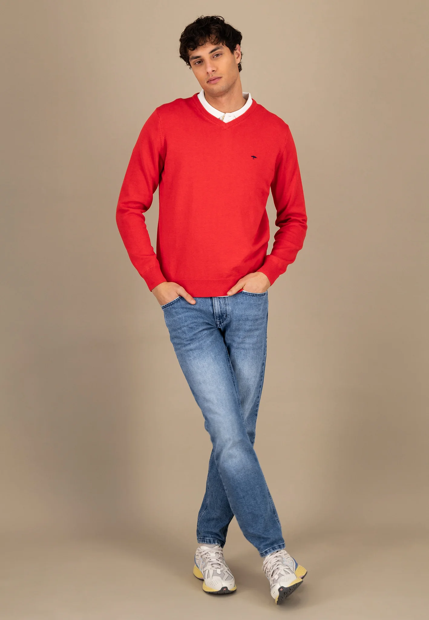 Pullover aus Baumwolle mit V-Ausschnitt - Image 10
