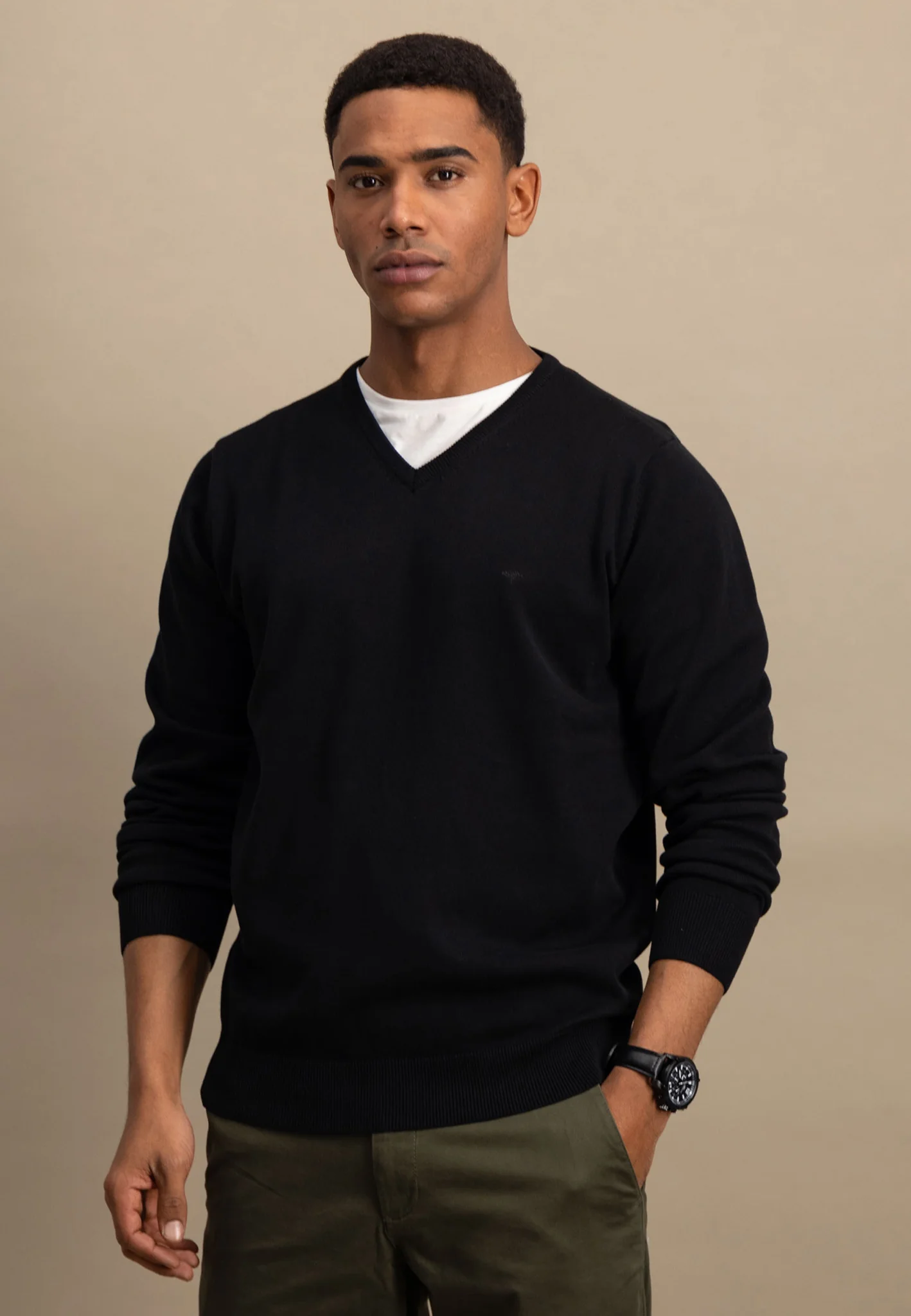 Pullover aus Baumwolle mit V-Ausschnitt - Image 67