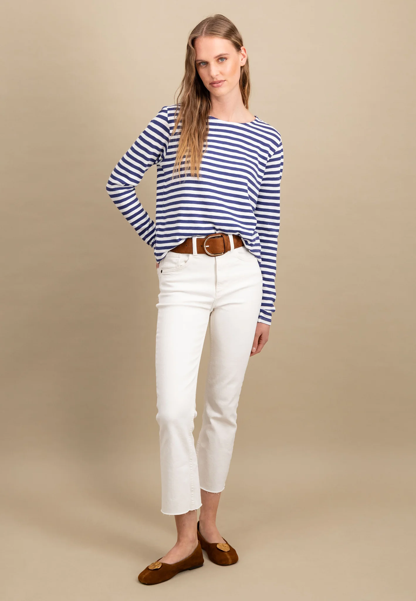 Gestreiftes Langarmshirt mit Rundhalsausschnitt - Image 2