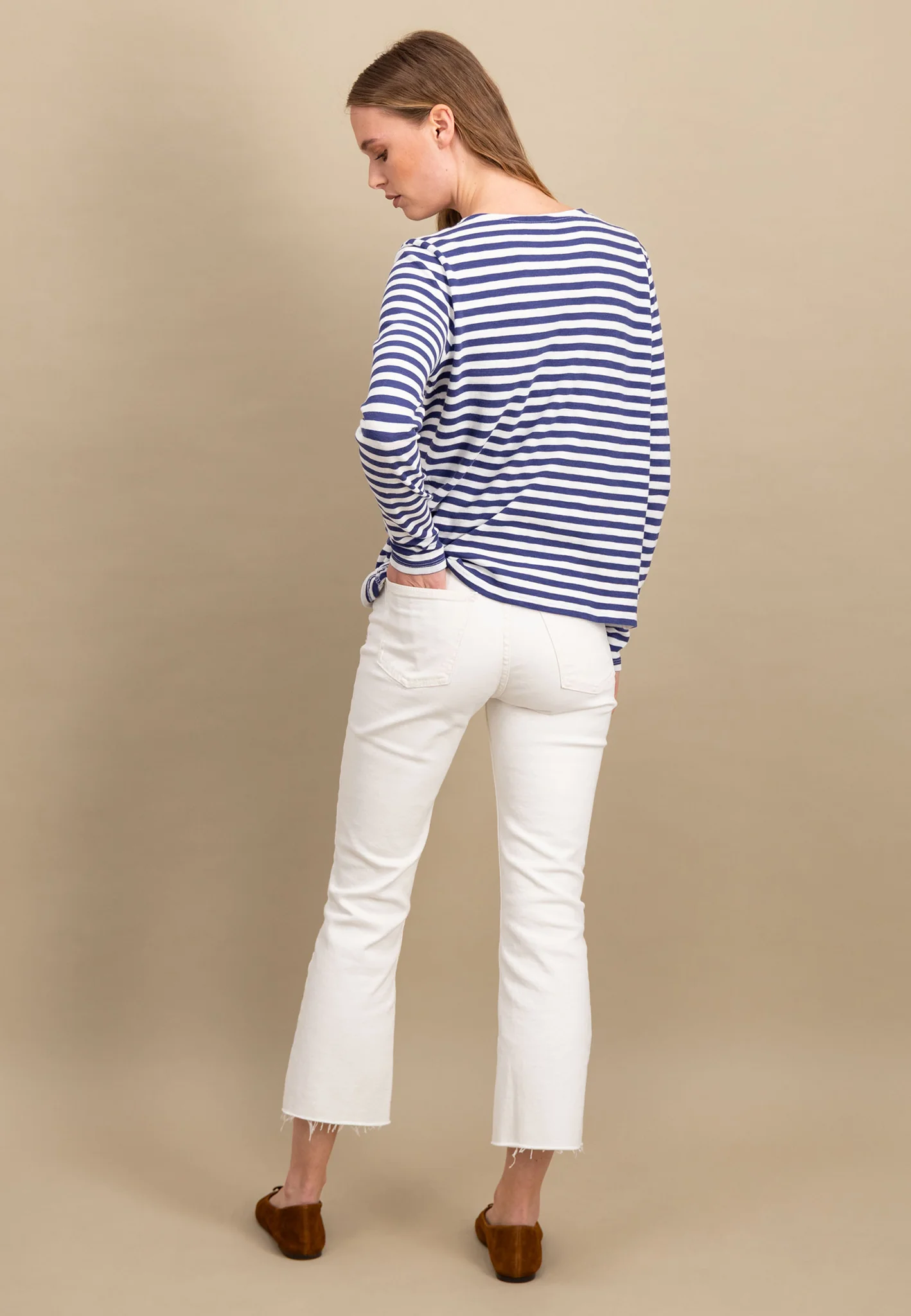 Gestreiftes Langarmshirt mit Rundhalsausschnitt - Image 3