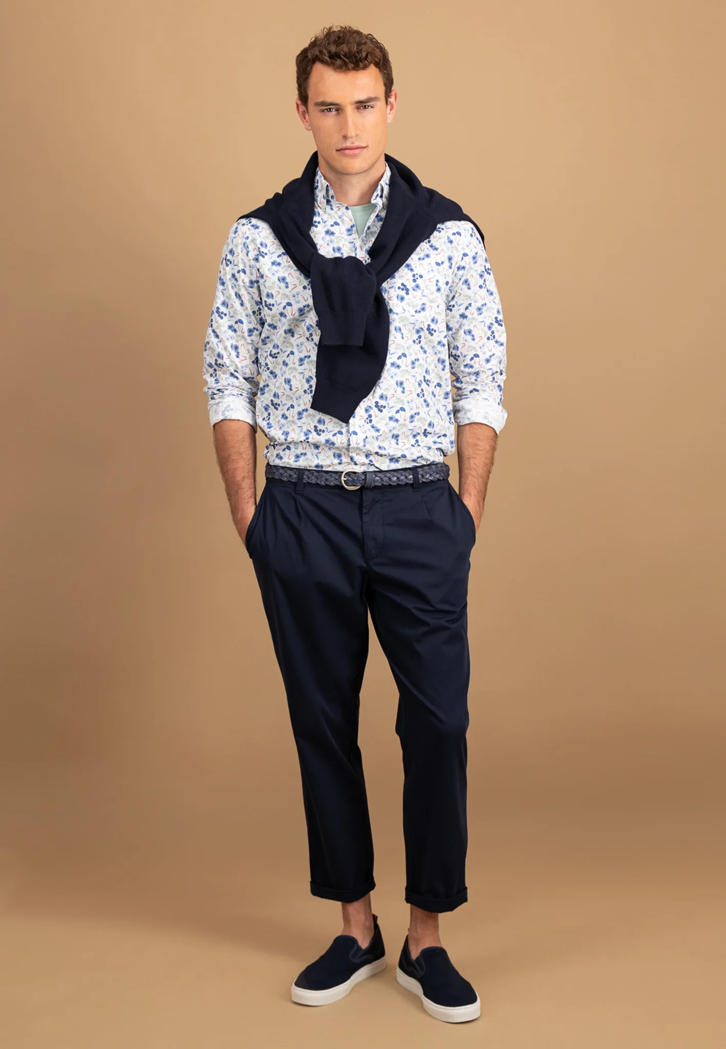 Hemd aus Baumwolle mit Button-Down-Kragen und floralem Print - Image 4