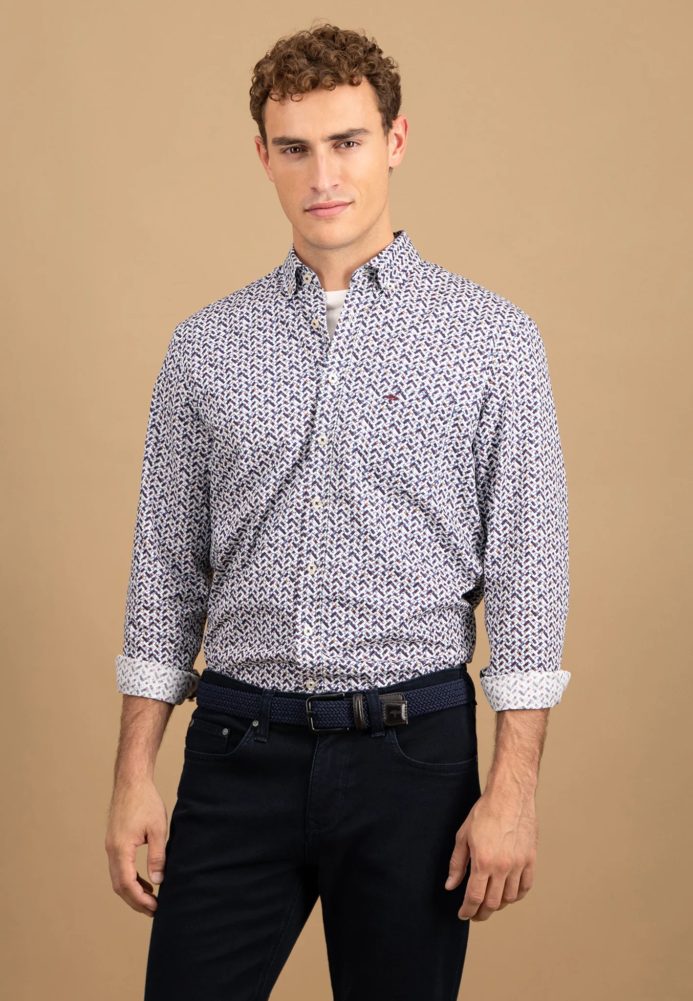 Hemd aus Baumwolle mit grafischem Allover-Print und Button-Down-Kragen