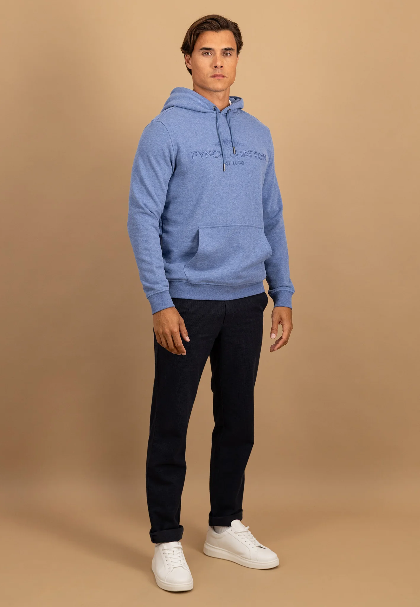 Hoodie aus Baumwolle mit Logo-Stickerei und Kängurutasche - Image 10