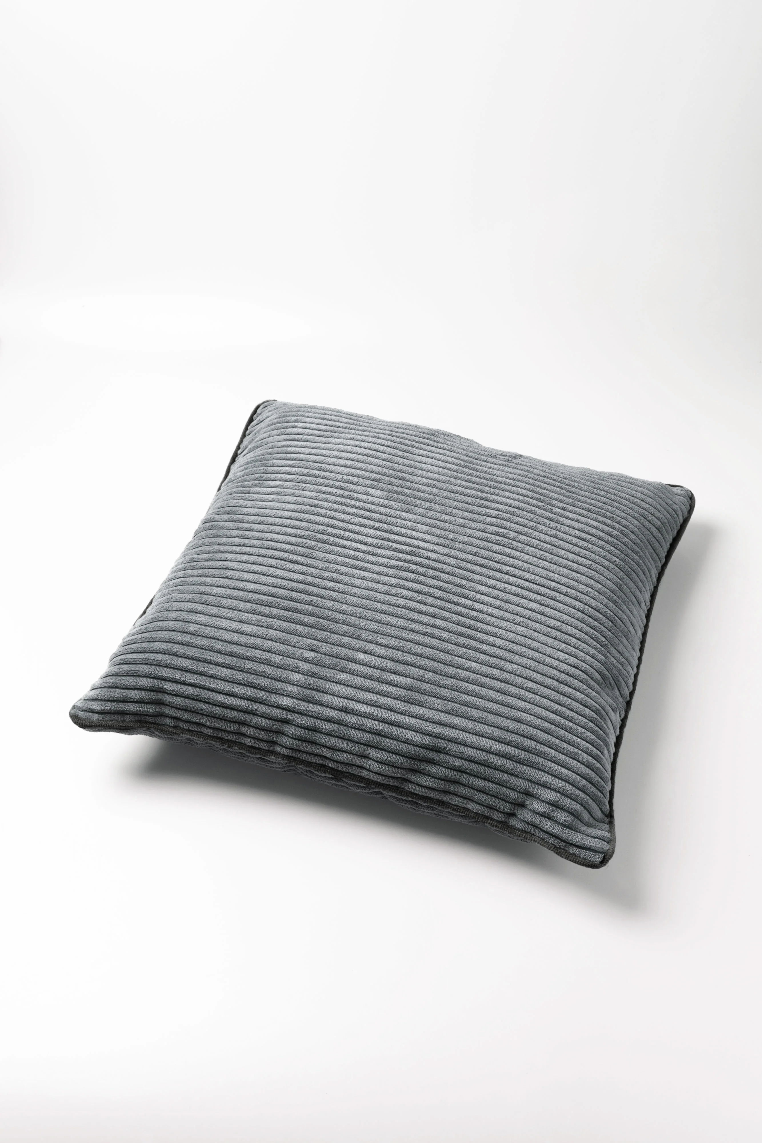 KARABO Cord Kissen - Image 5
