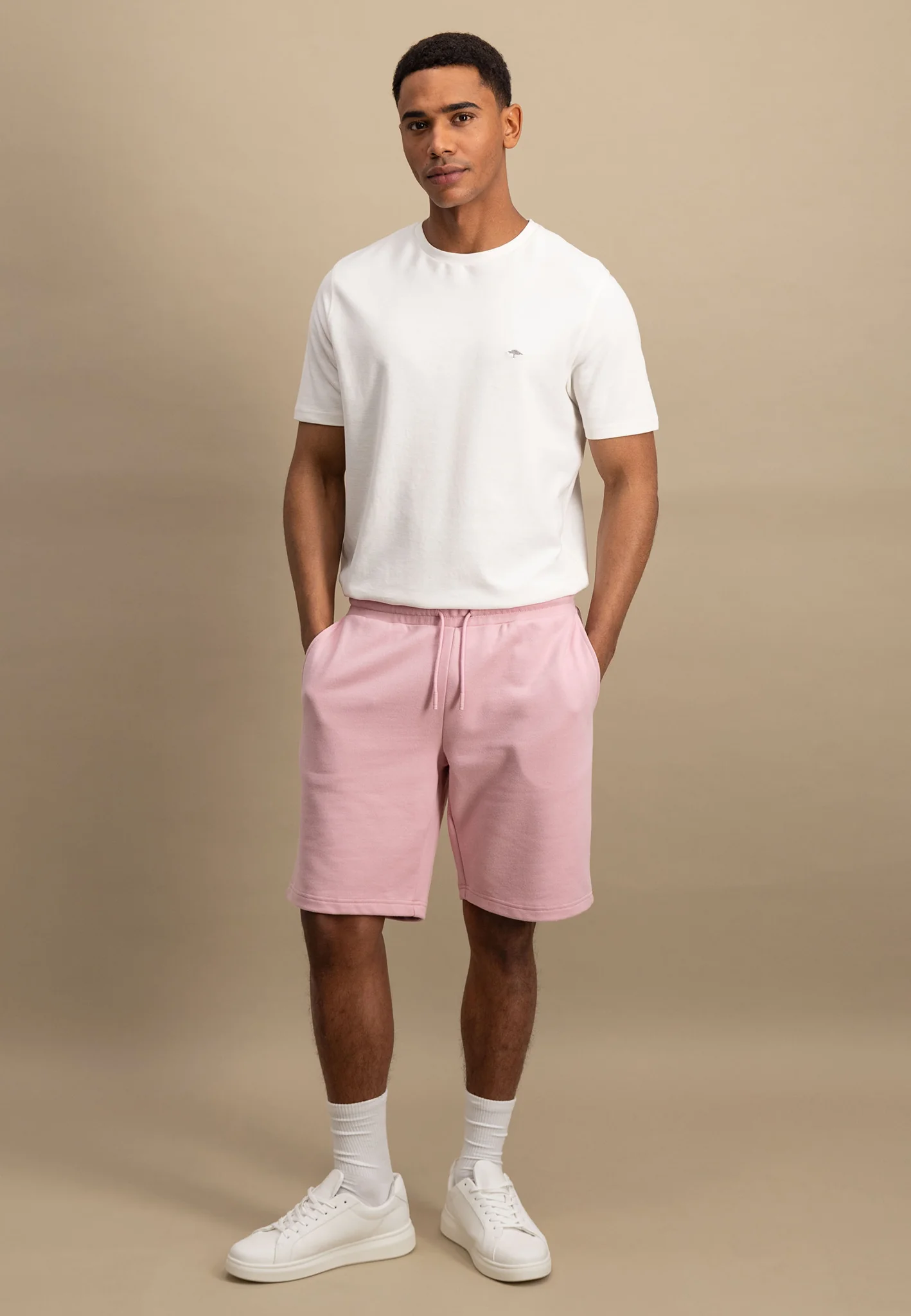 Kurze Sweathose aus Baumwolle mit Kordelzug - Image 3