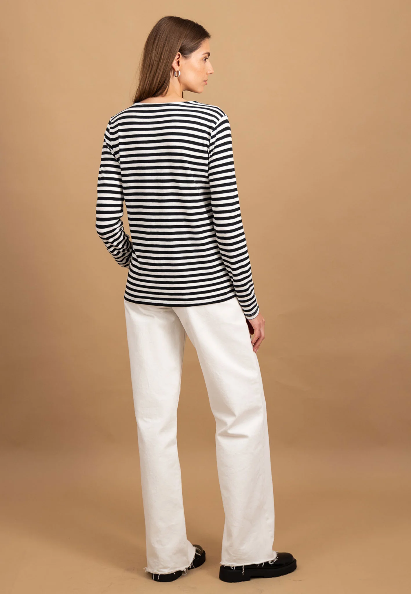 Langarmshirt aus Baumwolle mit Streifenmuster und Rundhalsausschnitt - Image 9