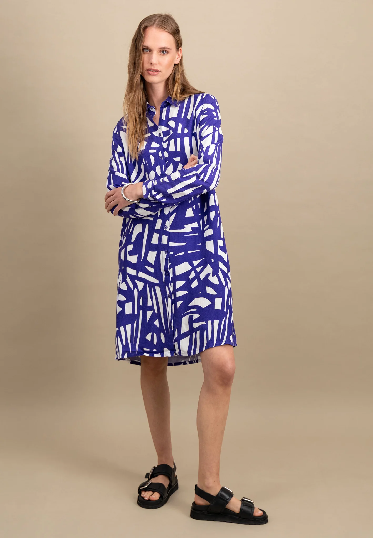 Midikleid aus Leinen-Viskose-Mix mit Alloverprint - Image 10