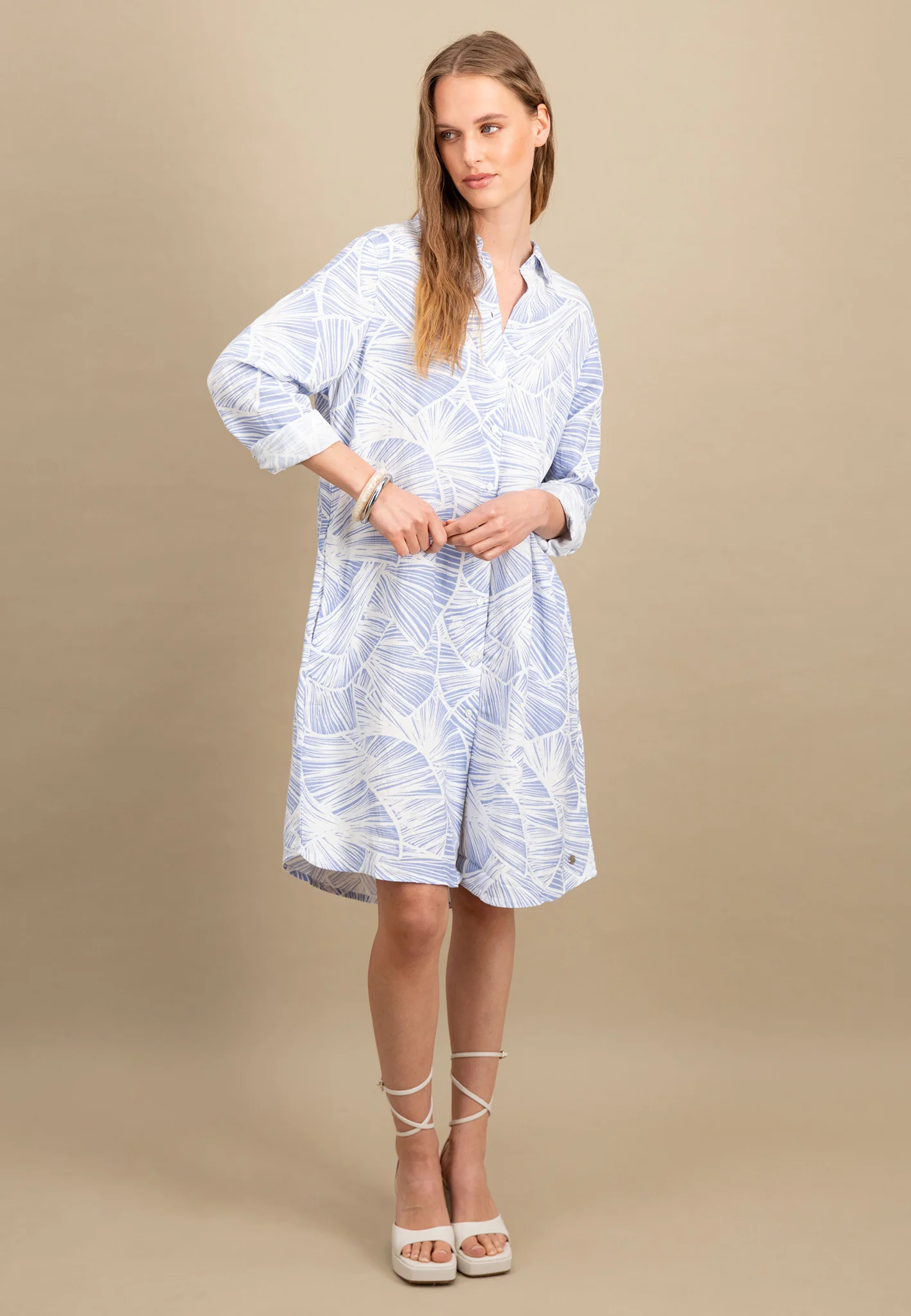 Midikleid aus Leinenmix mit Kentkragen - Image 4