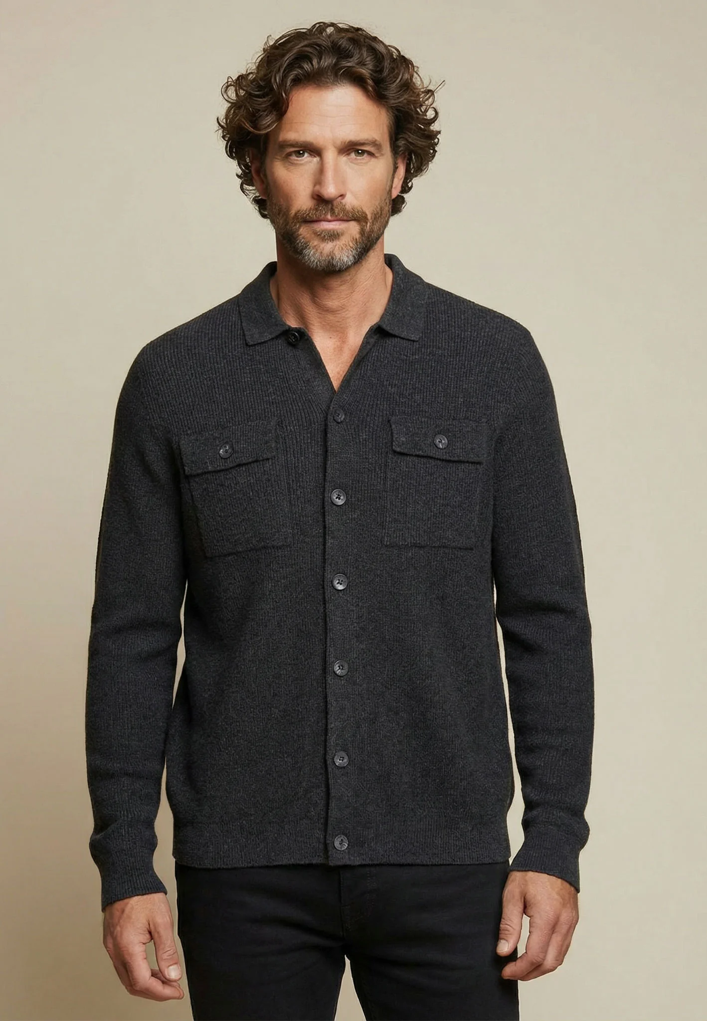 Overshirt aus Merino-Kaschmir mit Brusttaschen - Image 5