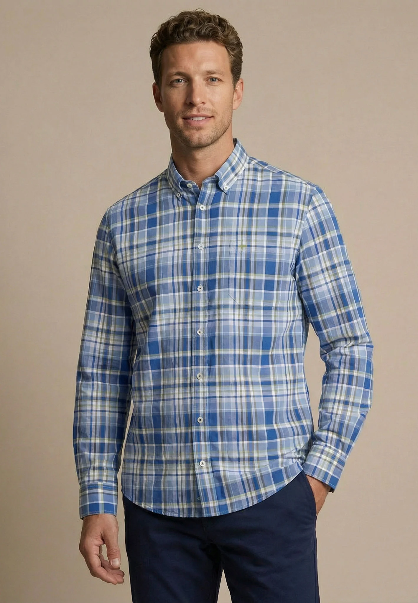 Oxfordhemd aus Baumwolle mit Karomuster und Button-Down-Kragen