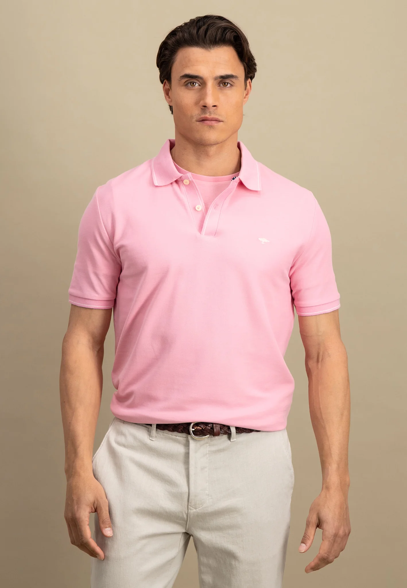 Poloshirt aus Baumwolle mit dezentem Kragendetail - Image 25