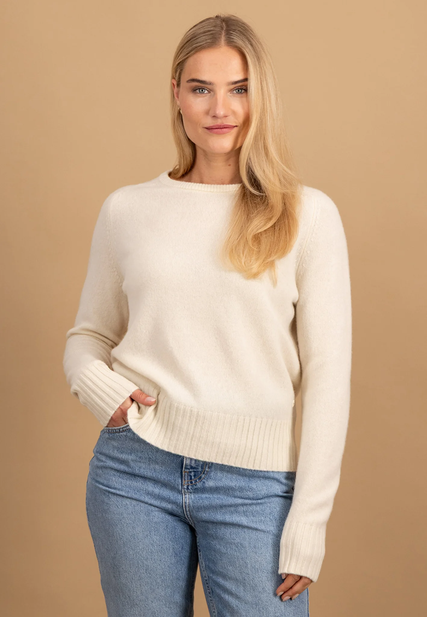 Pullover aus Merinowolle mit Rundhalsausschnitt - Image 19