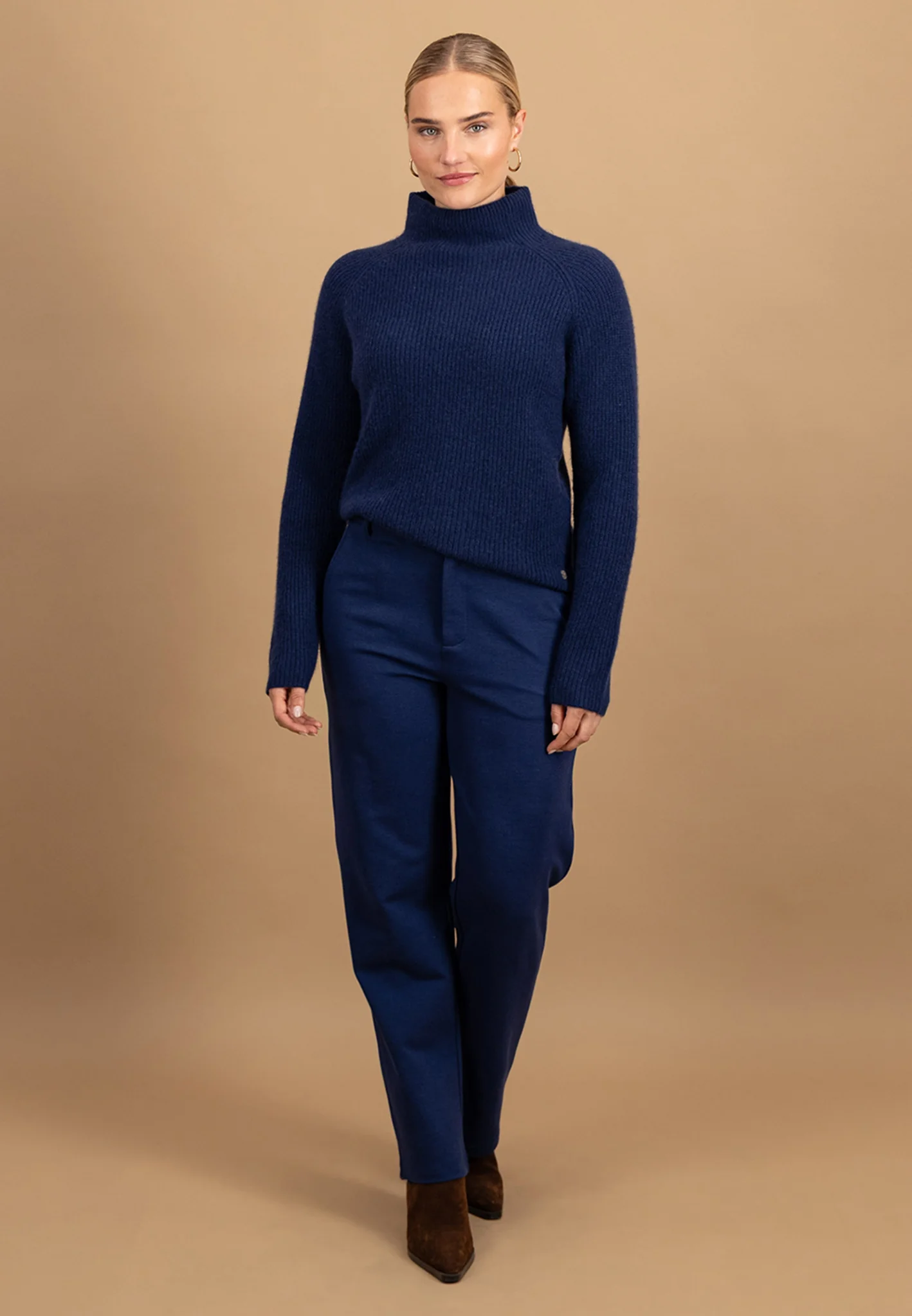 Pullover aus reinem Kaschmir mit Stehkragen - Image 14