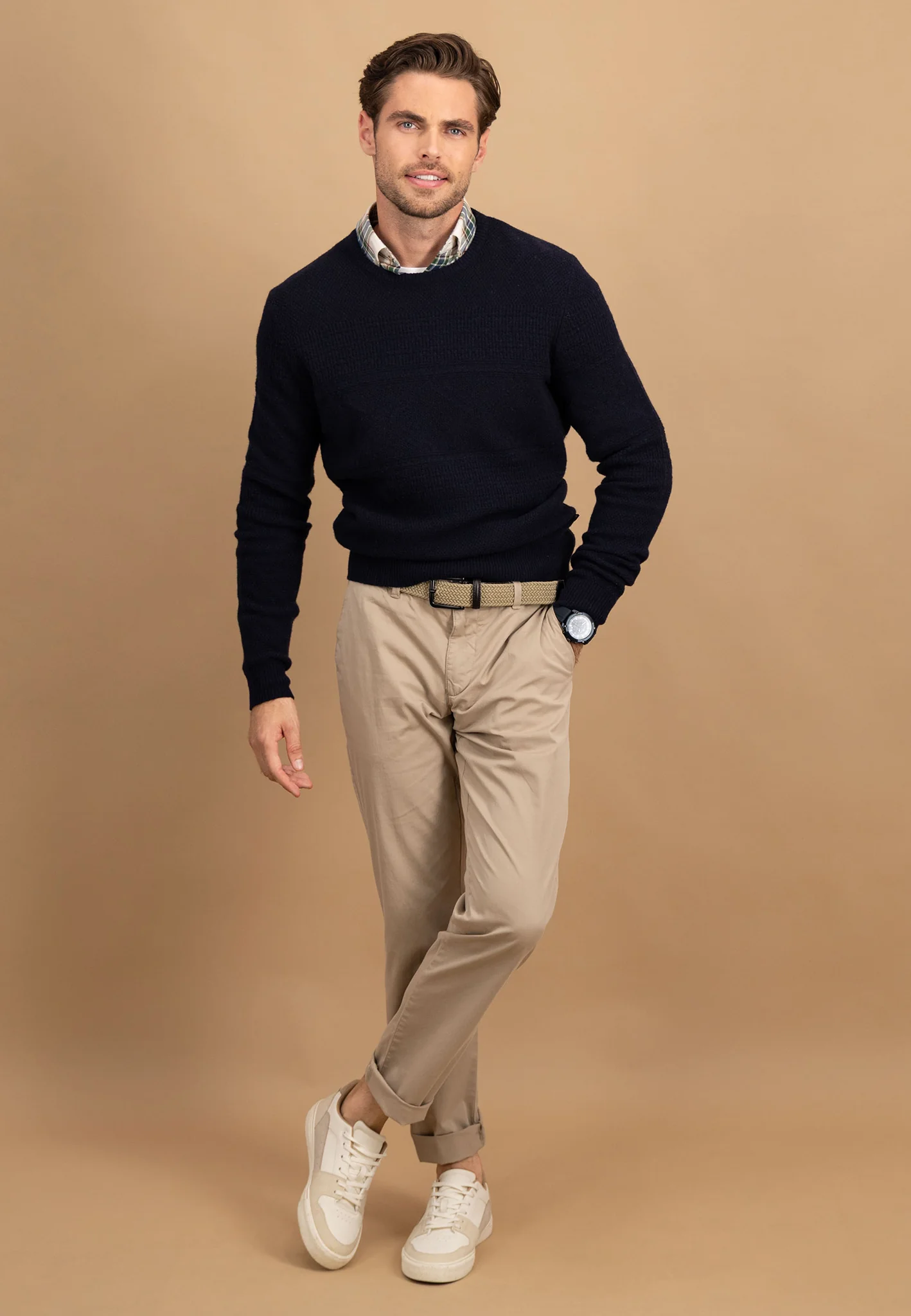 Pullover aus reiner Wolle mit Strukturwechsel und Rundhalsausschnitt - Image 2
