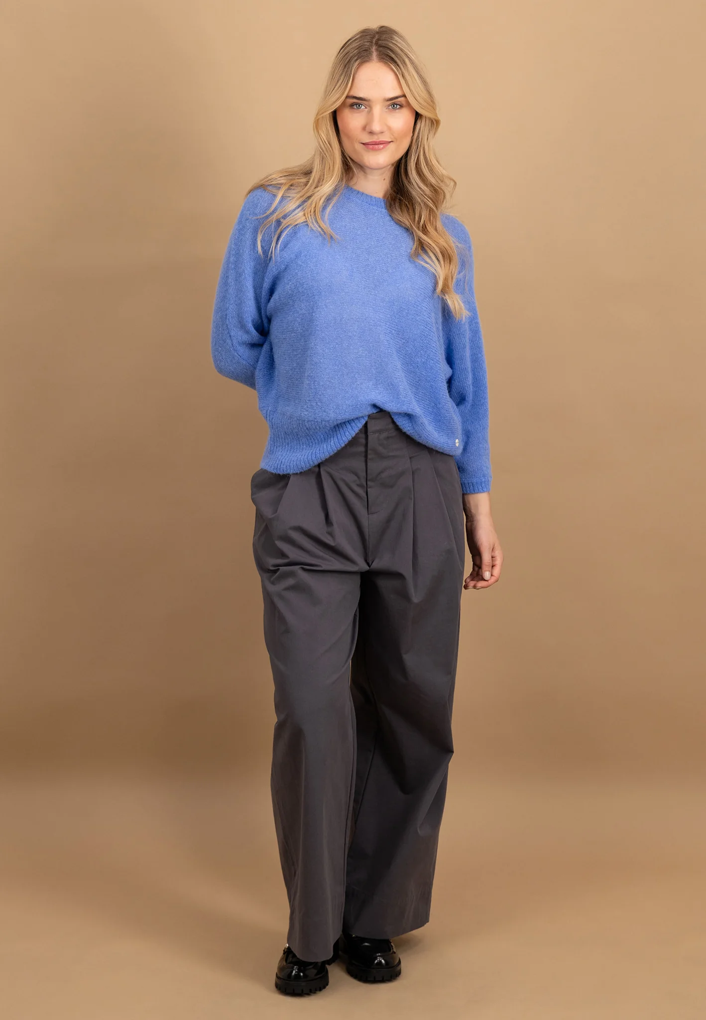 Pullover aus Wollmix mit Rundhalsausschnitt und 3/4-Ärmeln - Image 8