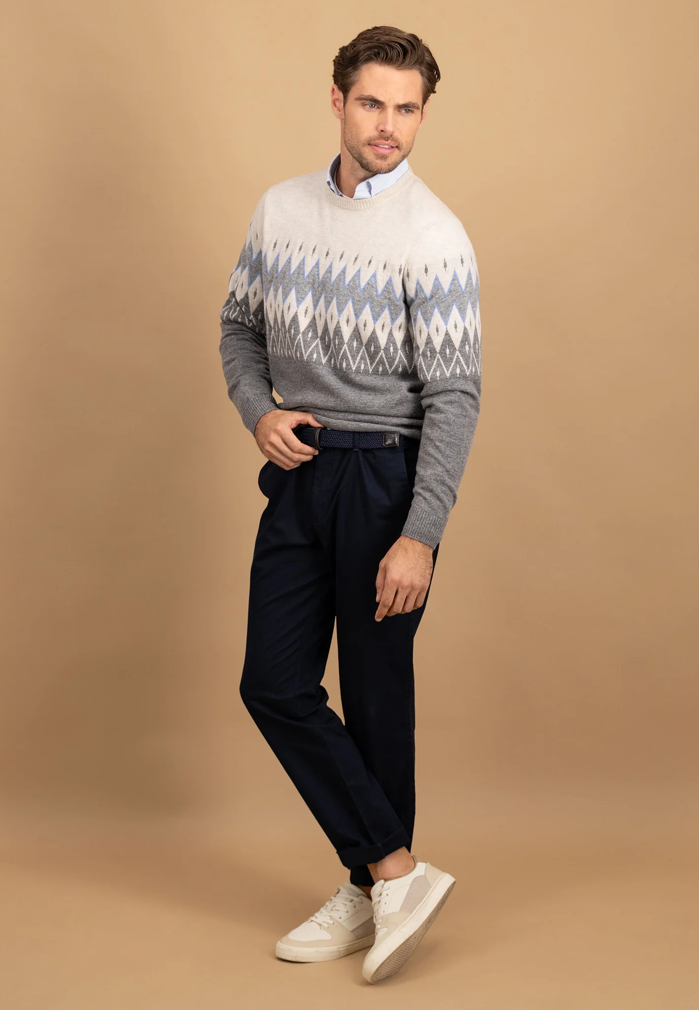 Pullover mit grafischem Fair-Isle-Muster und Rundhalsausschnitt - Image 2