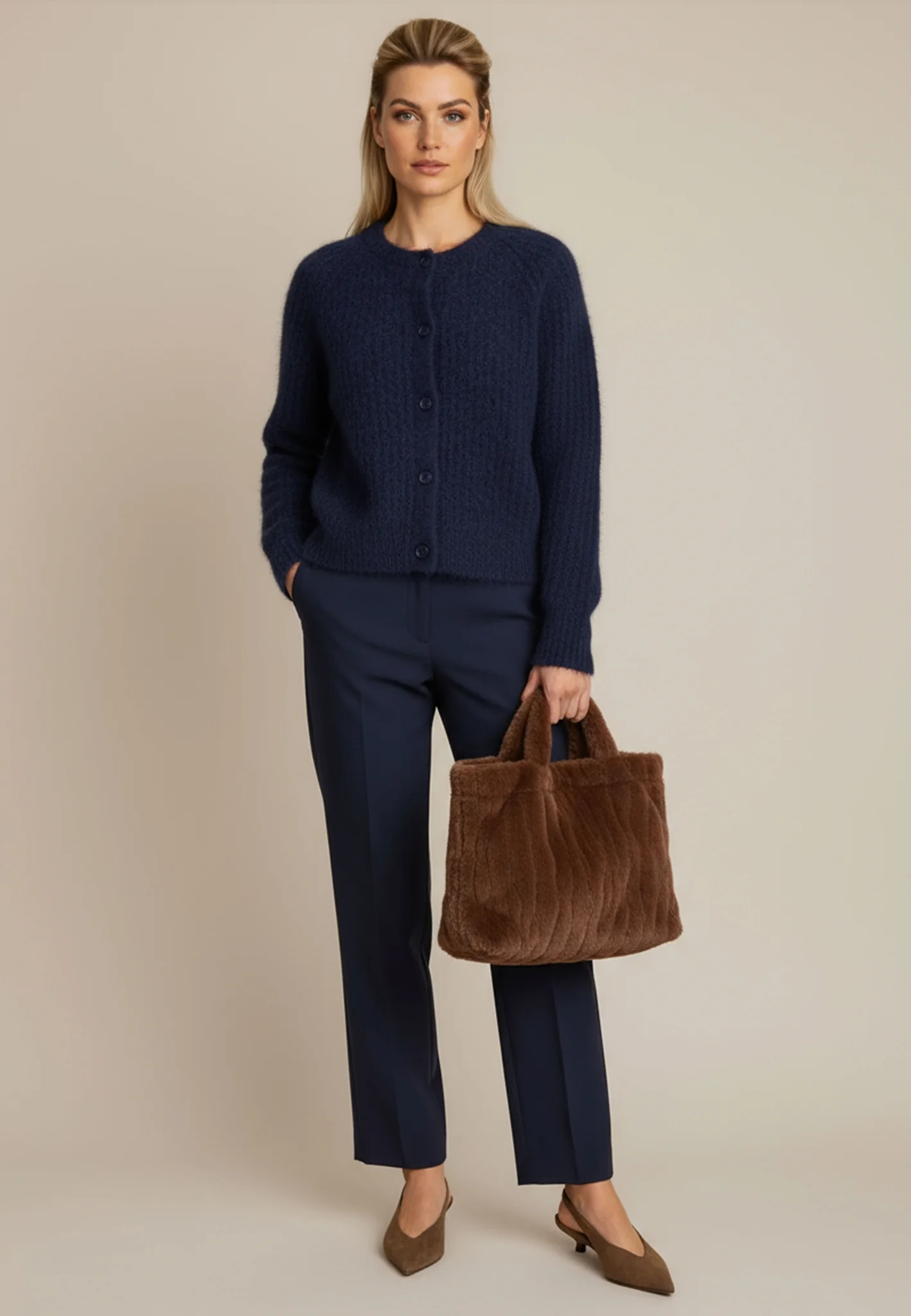 Strick-Cardigan aus Wollmix mit Knopfleiste - Image 2