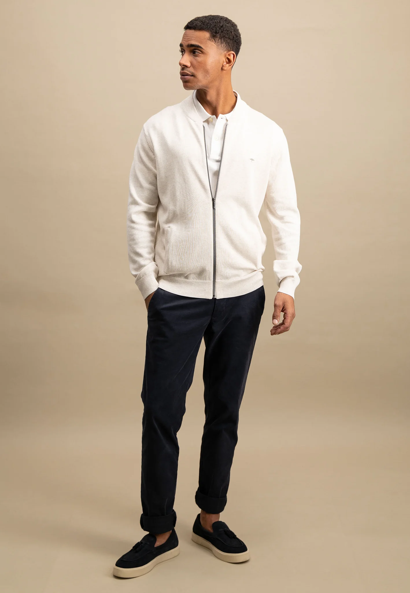 Strickjacke aus Baumwolle mit Collegekragen - Image 4