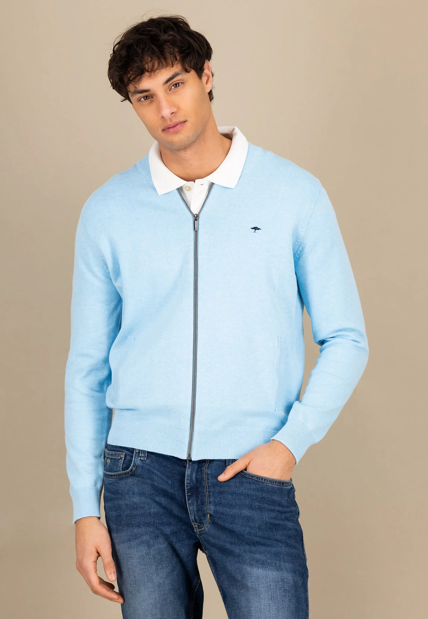 Strickjacke aus Baumwolle mit Collegekragen - Image 9
