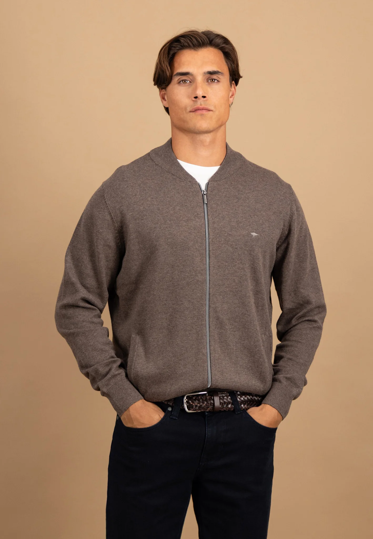 Strickjacke aus Baumwolle mit Reißverschluss und Stehkragen - Image 15