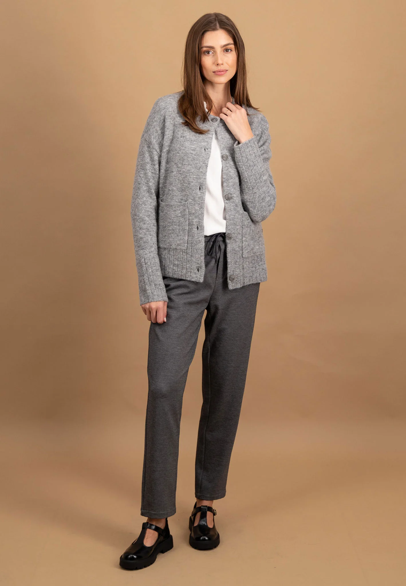 Strickjacke mit Alpaka-Wollmix und Rundhalsausschnitt - Image 10