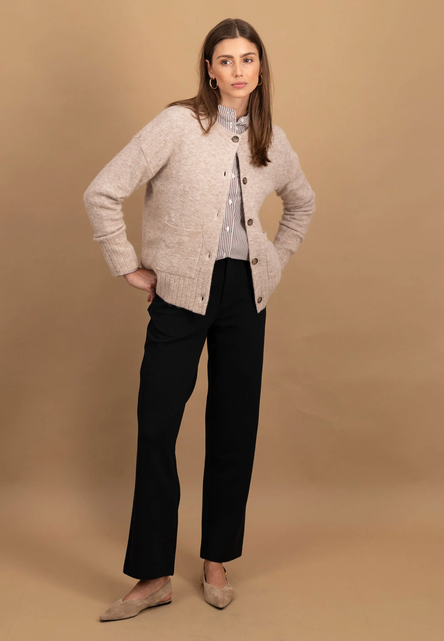 Strickjacke mit Alpaka-Wollmix und Rundhalsausschnitt - Image 3