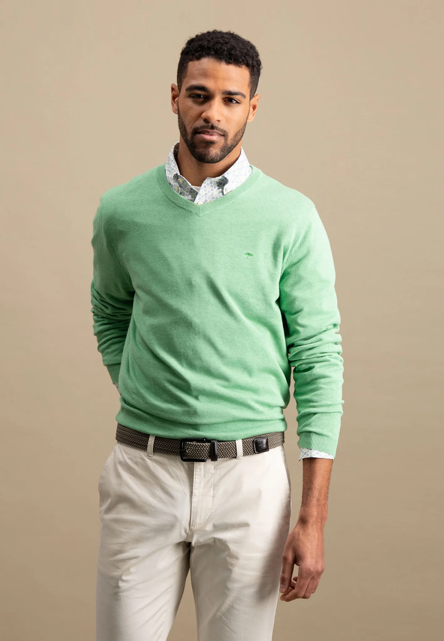 Strickpullover aus Baumwolle mit V-Ausschnitt - AIR COTTON - Image 29