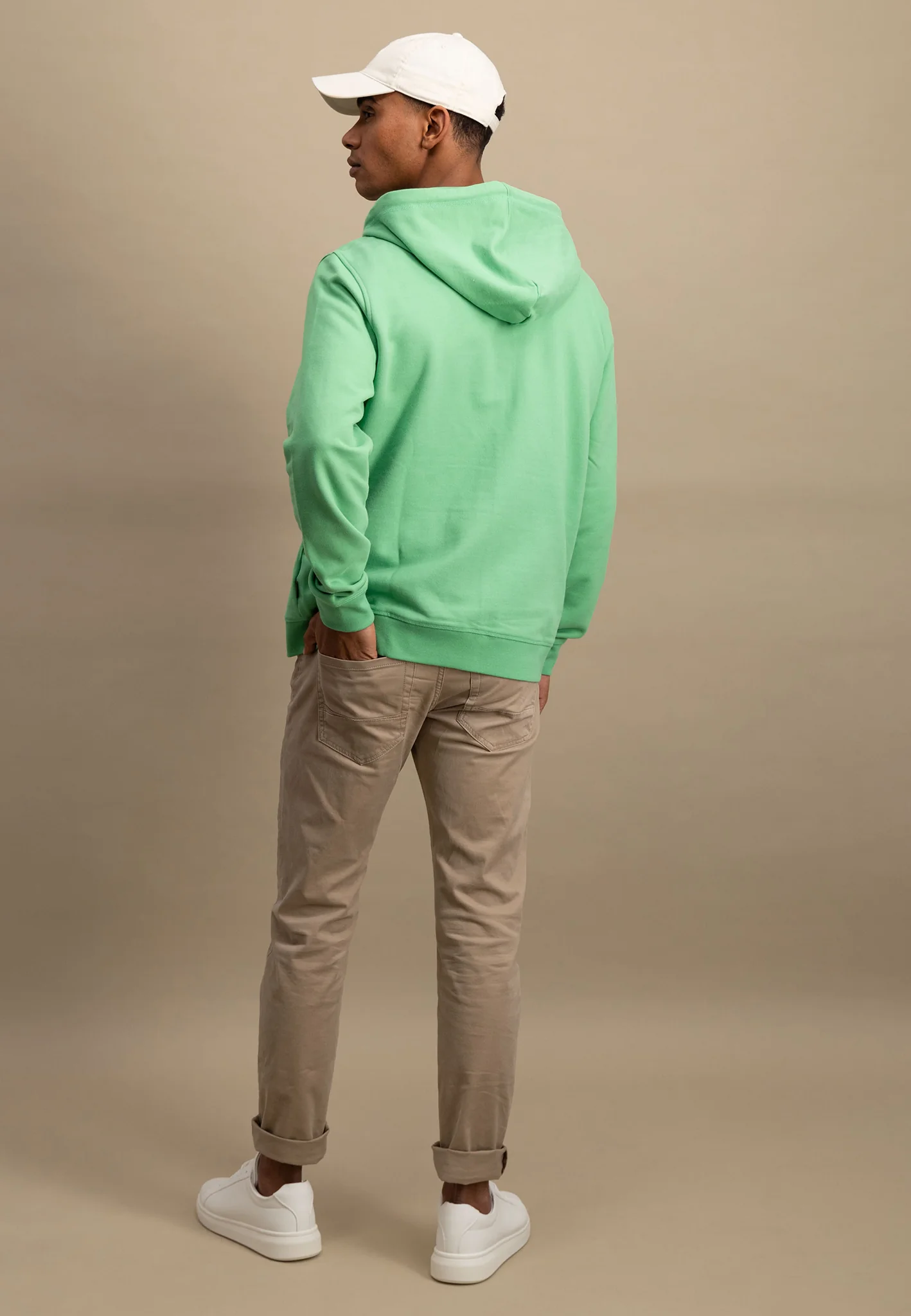 Sweatjacke aus Baumwolle mit Logo Detail - Image 9