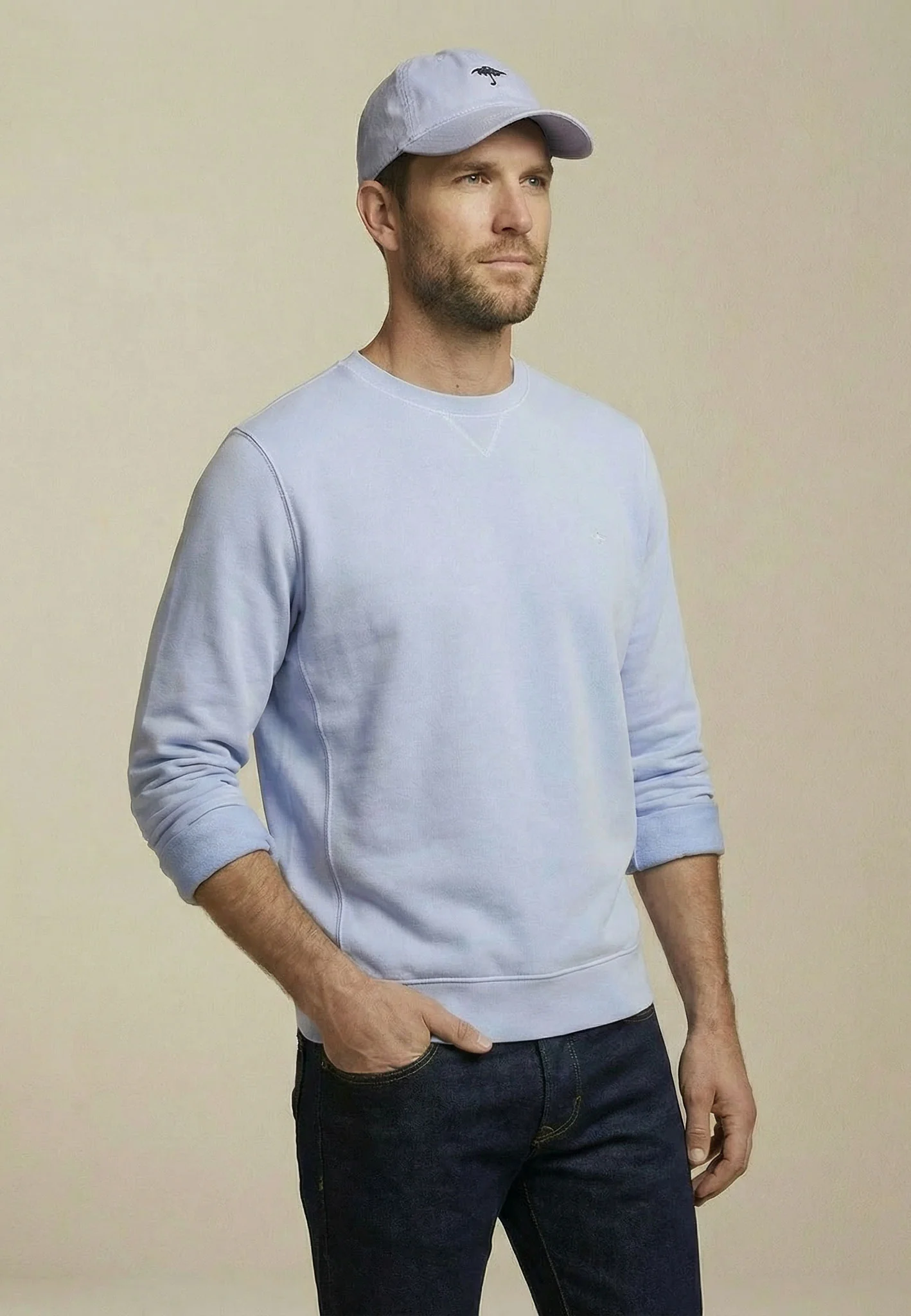 Sweatshirt aus reiner Baumwolle mit V-Einsatz am Kragen - Image 7