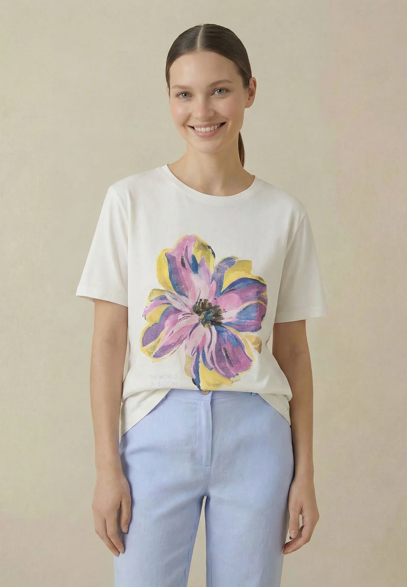 T-Shirt aus Baumwoll-Modal-Mix mit floralem Frontprint
