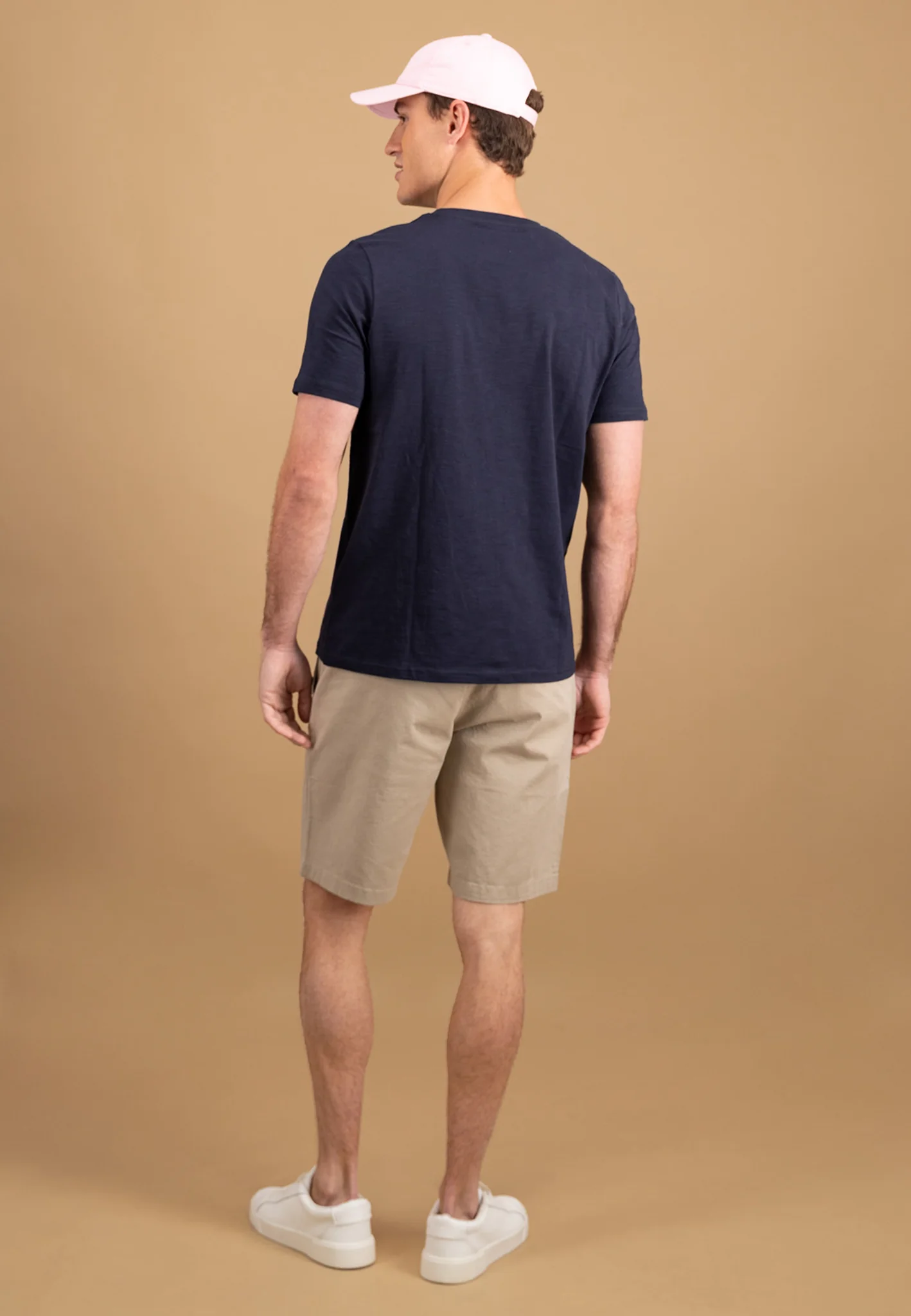 T-Shirt aus Baumwolle mit Rundhalsausschnitt und Logo Detail - Image 3