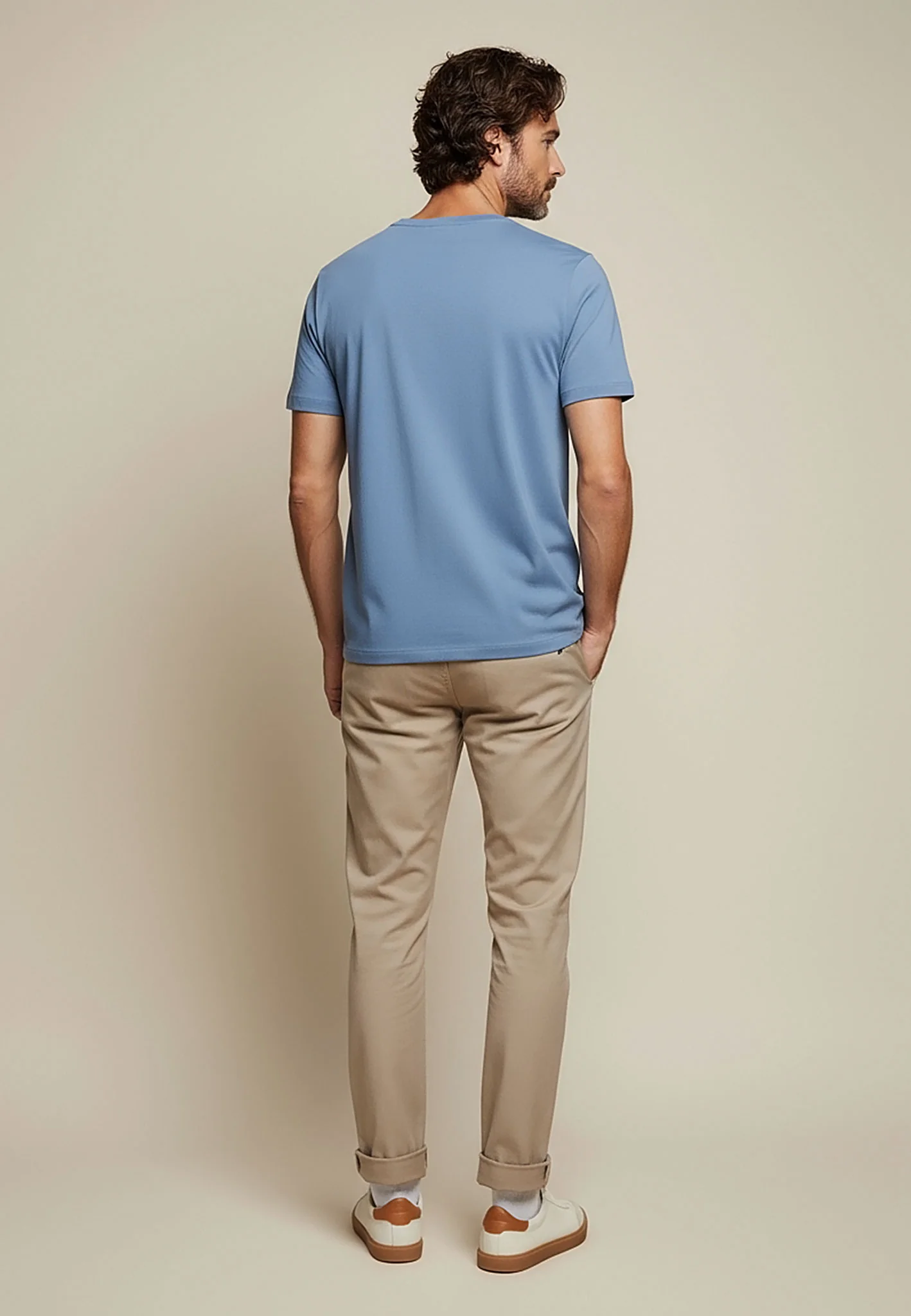 T-Shirt aus Baumwolle mit Rundhalsausschnitt und Logo-Stickerei - Image 19